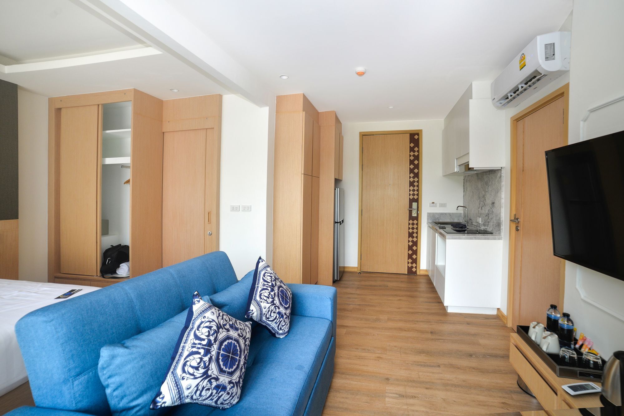 Aristo 2 Front - By Holy Cow 712 Hotel Phuket