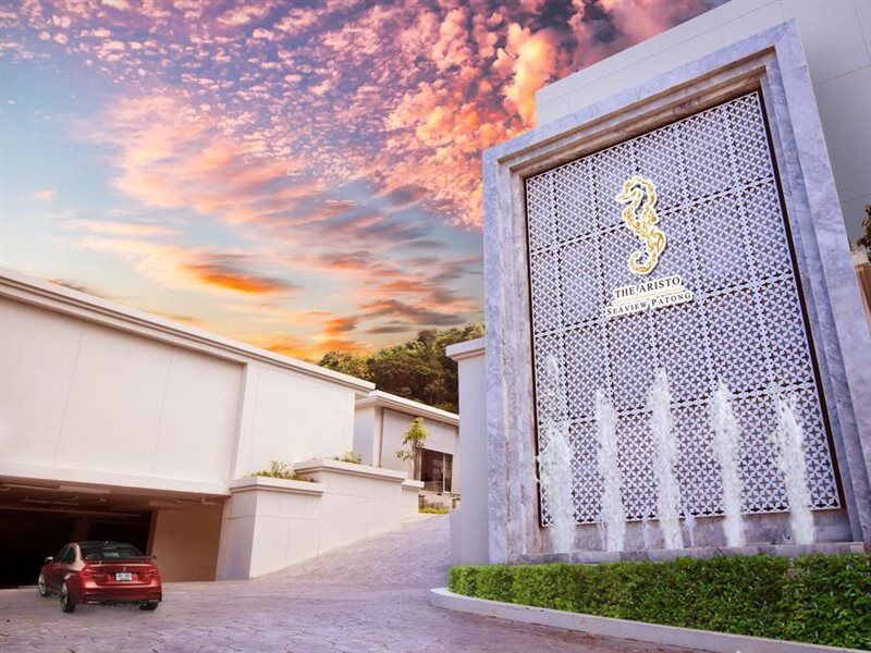 The Aristo Seaview Hotel