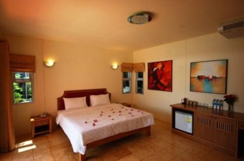 Rico's Guest house 2*