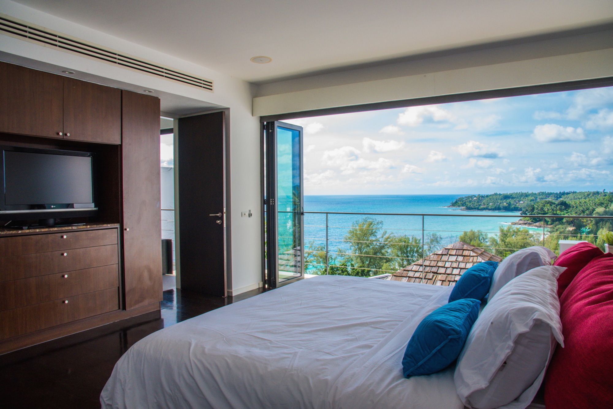 Surin Heights By Seventh Hotel