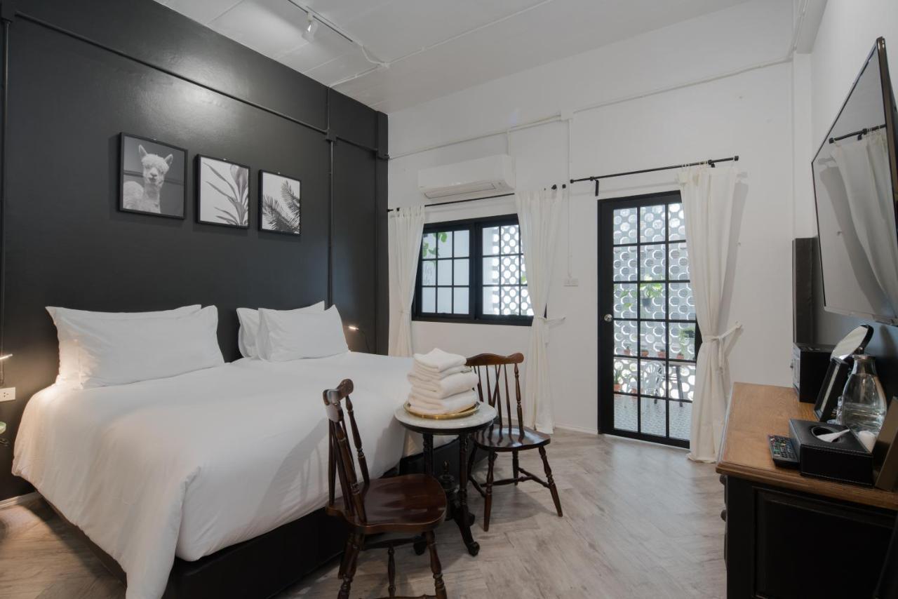 Hotel Blu Monkey Boutique Town