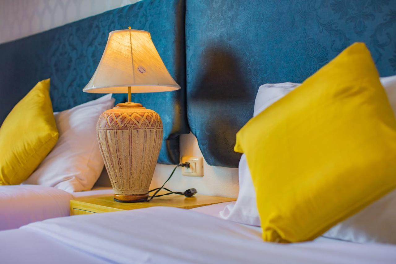 Pro Andaman Place Hotel 3*