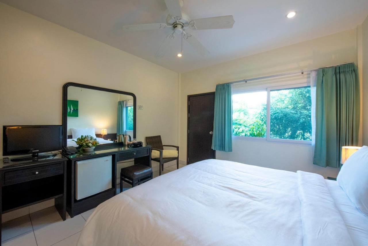 Lokal Phuket 