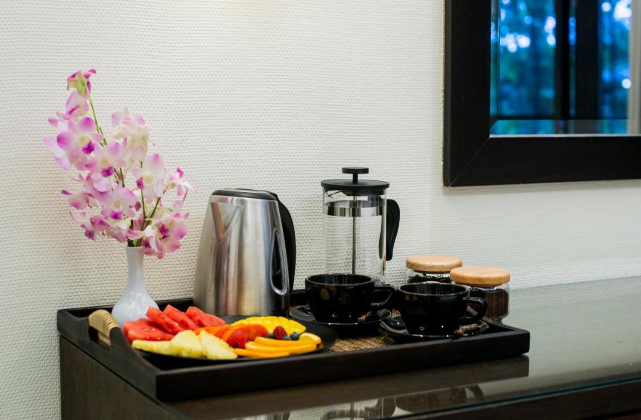 Hotel Lokal Phuket 