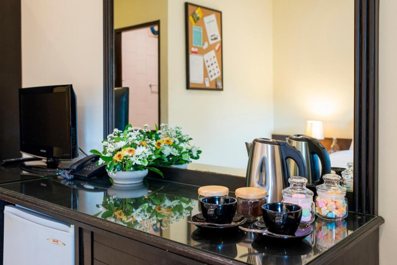 Hotel Lokal Phuket 