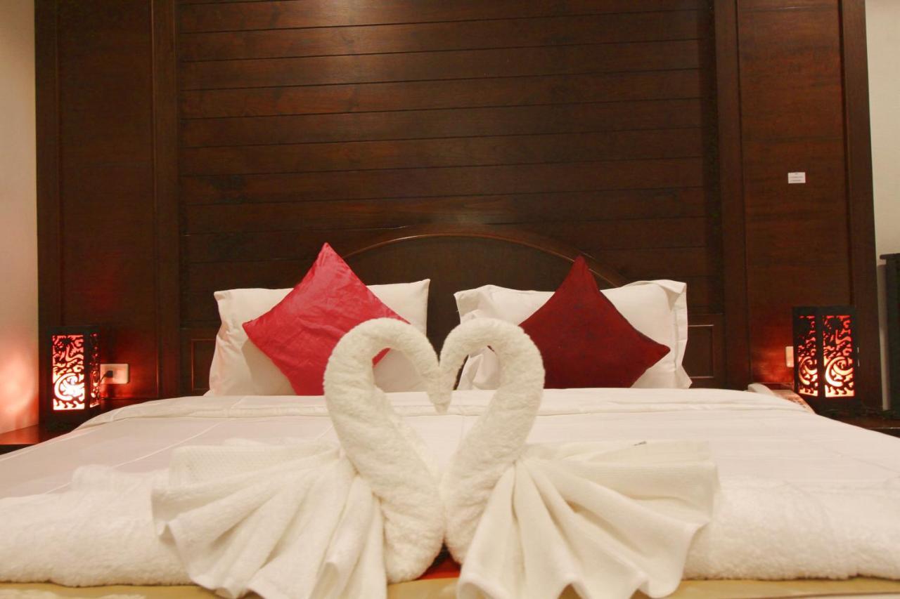 Baan Veerakit Hotel