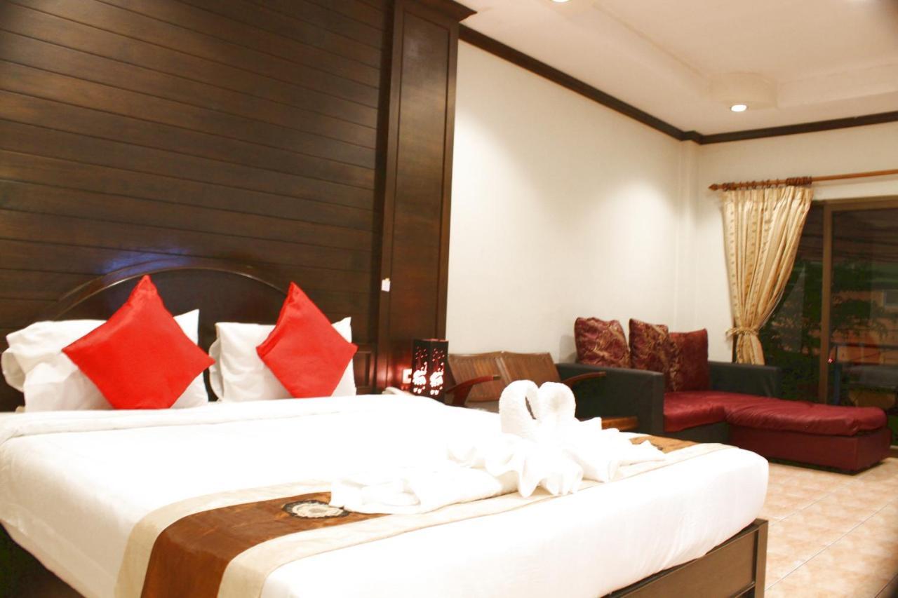 Hotel Baan Veerakit 4*