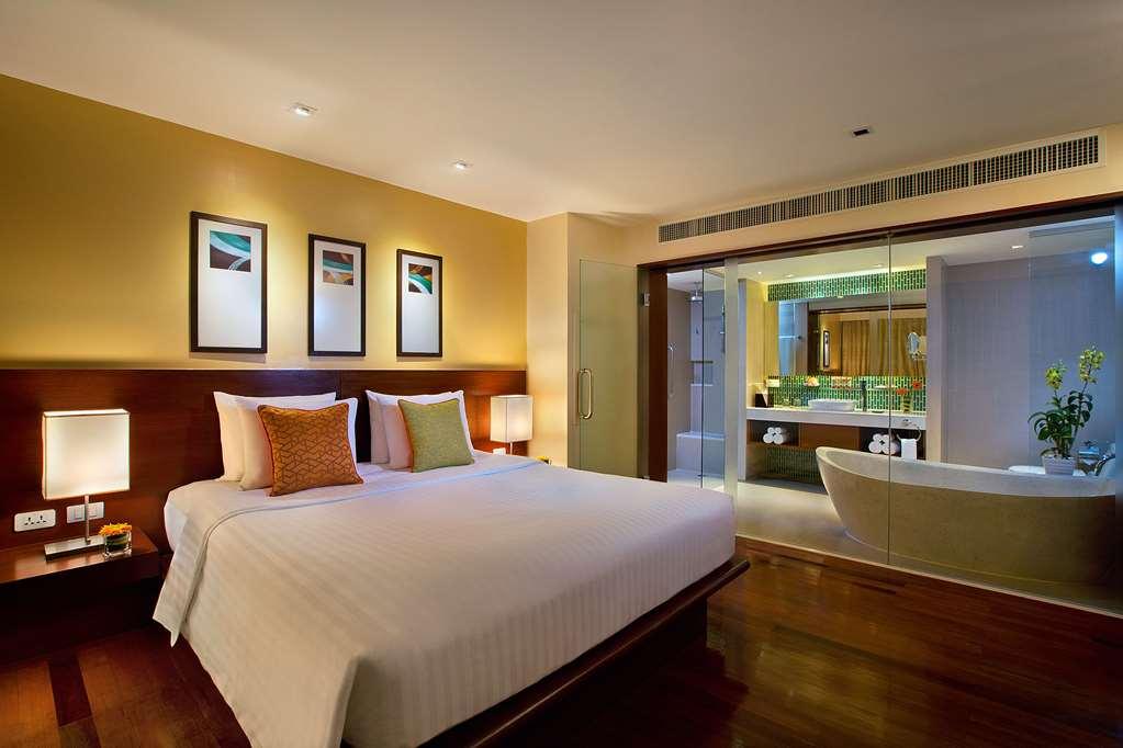Radisson Red Phuket Hotel Patong