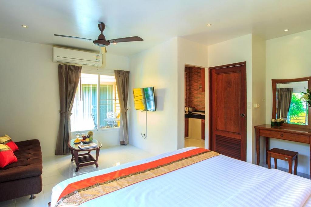 Lemon Tree Naturist Naiharn 3*
