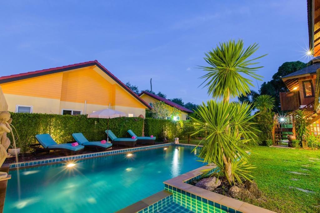 Resort Lemon Tree Naturist Naiharn Phuket