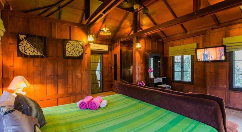 Resort Lemon Tree Naturist Naiharn Phuket