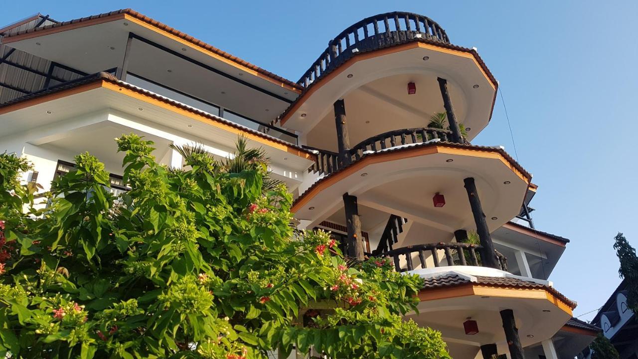 La Capannina 3*