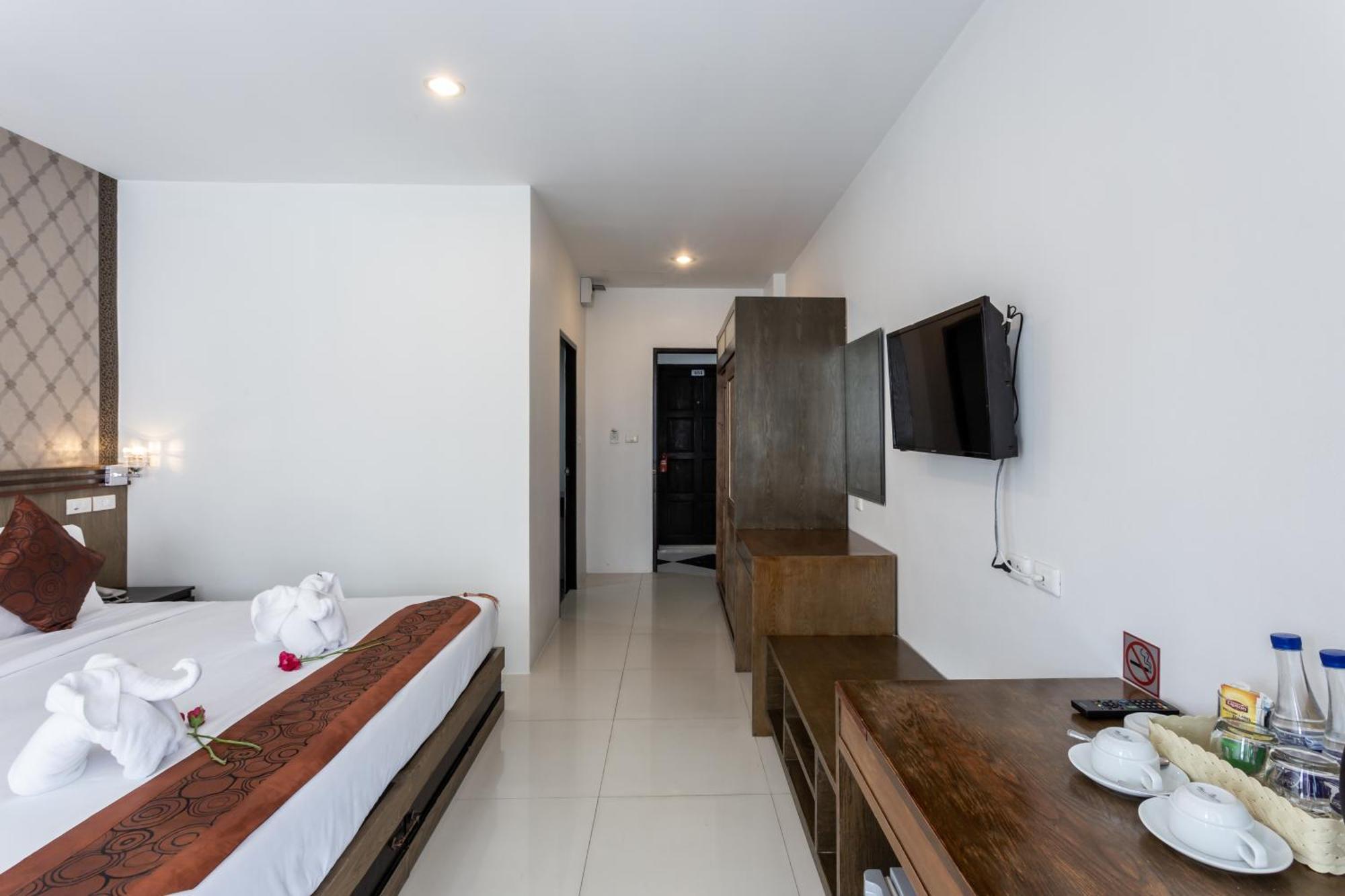 77 Bangla - Sha Certified Phuket