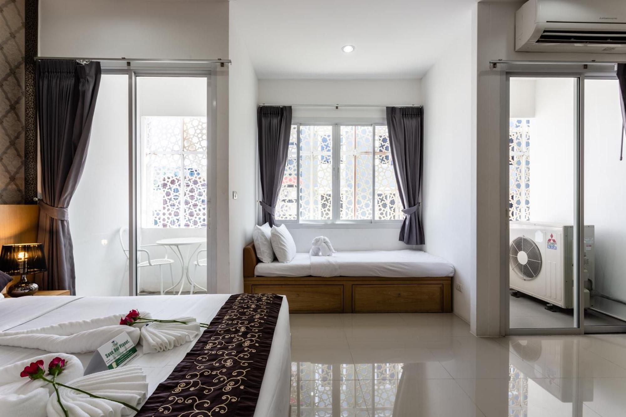 77 Bangla - Sha Certified Hotel