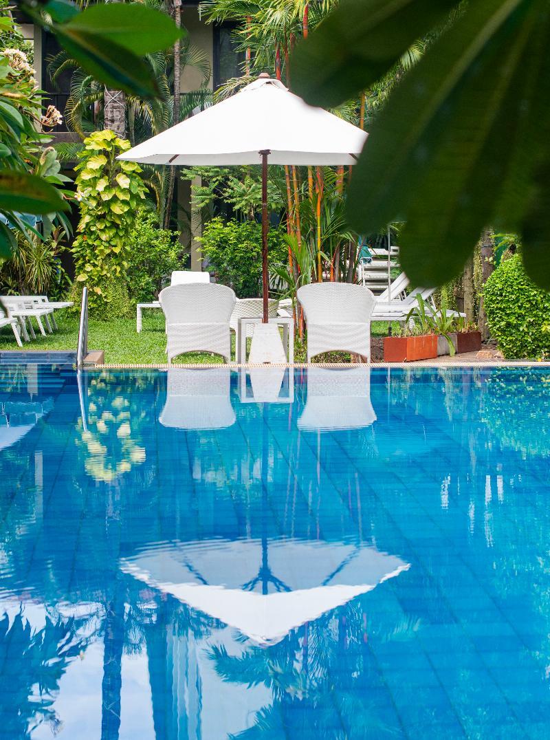 Hotel Lokal Phuket 