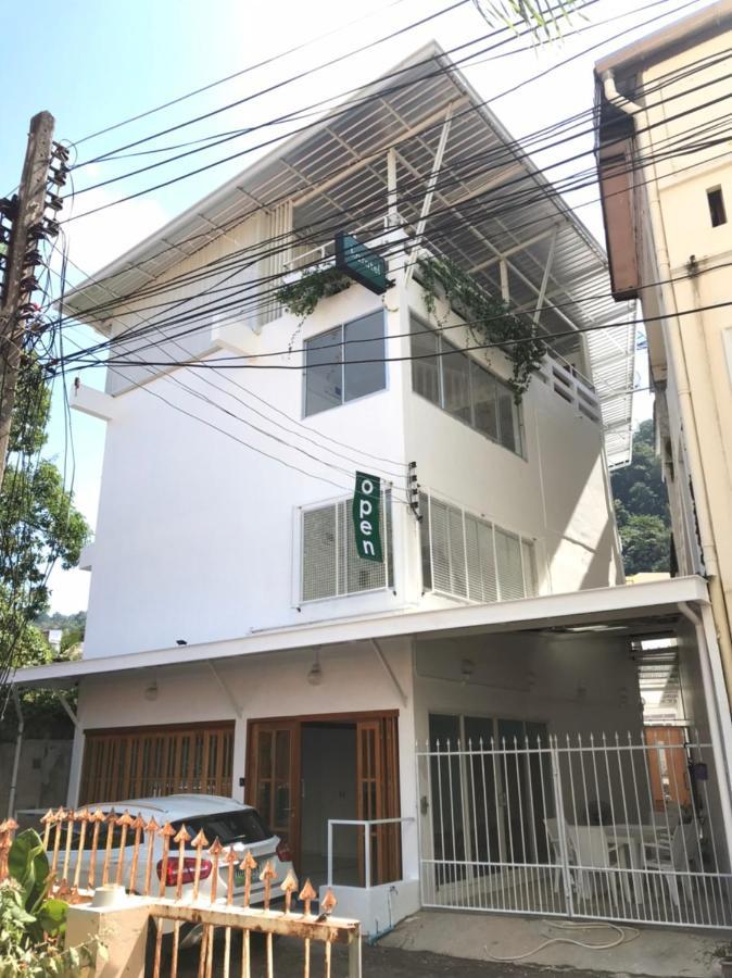 Hotel Katatel 3*