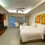 Lokal Phuket \