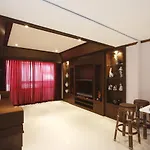 Rayaburi Hotel, Patong