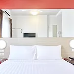 Red Planet Phuket Patong - Sha Extra Plus