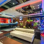 L8 Promotion 1 Bedroom Apartment In Bangla Road Patong Beach With Private Jacuzzi & Roof Top Pool