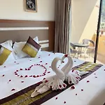 Patong V Hotel