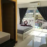 Bedbox Guesthouse And Hostel