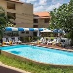 Le Tong Beach Hotel