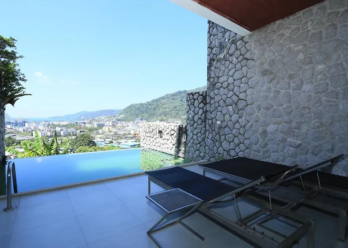 Patong Seaview Villa芭东海景3卧别墅 5分钟到江西冷 3Bdr Pool