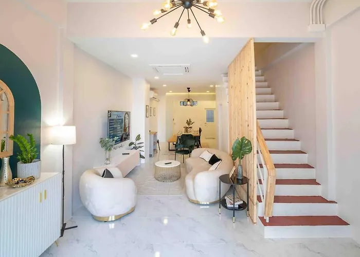 Private Model Home Patong Central
