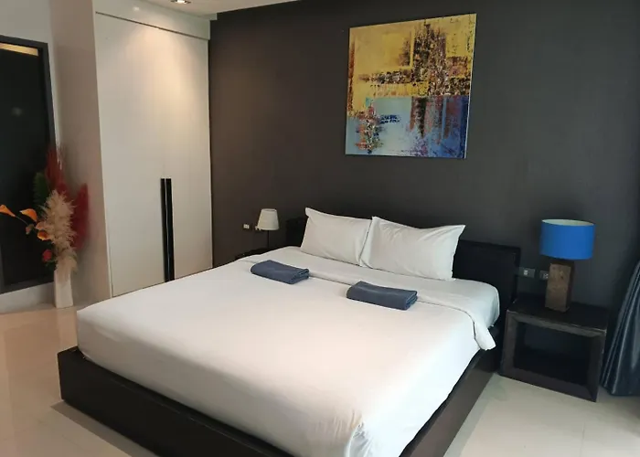 Emerald Terrace Condo 3-The Award Studio Garden Gem By Psr
