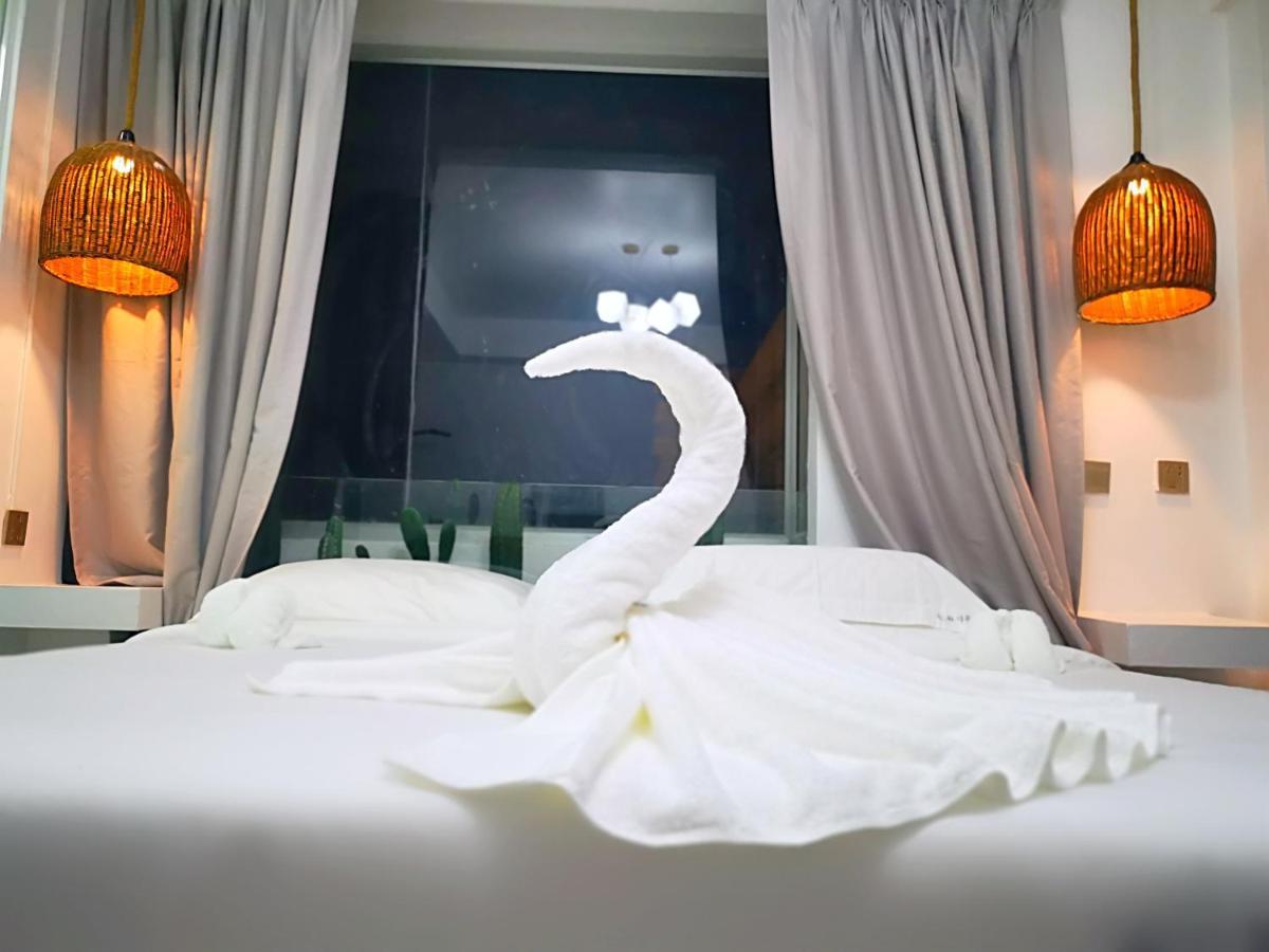 Hotel Up 2 You Cafe & 3*