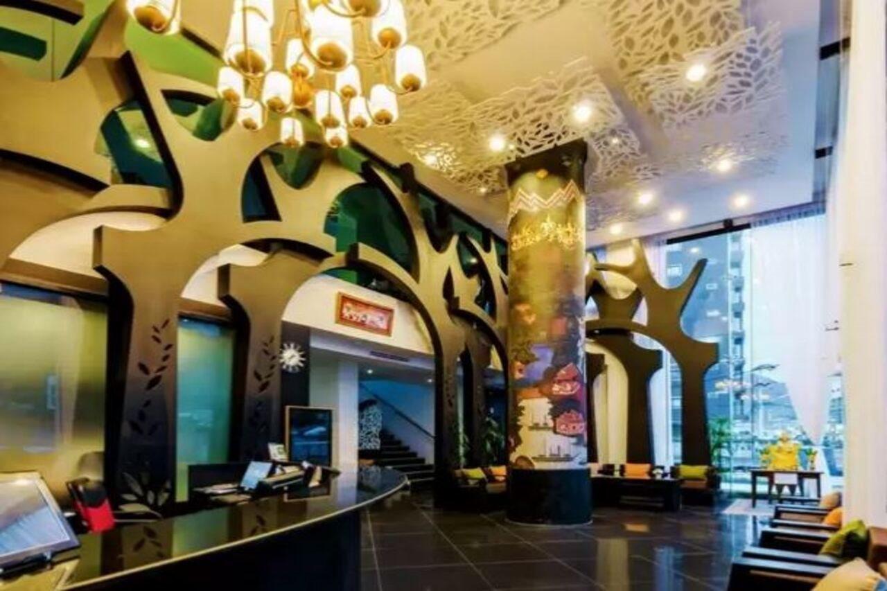 Hotel Raha Grand 3*