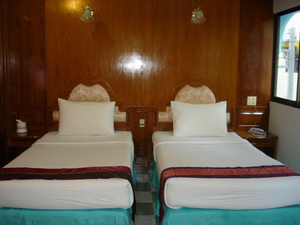 Lamai Hostel