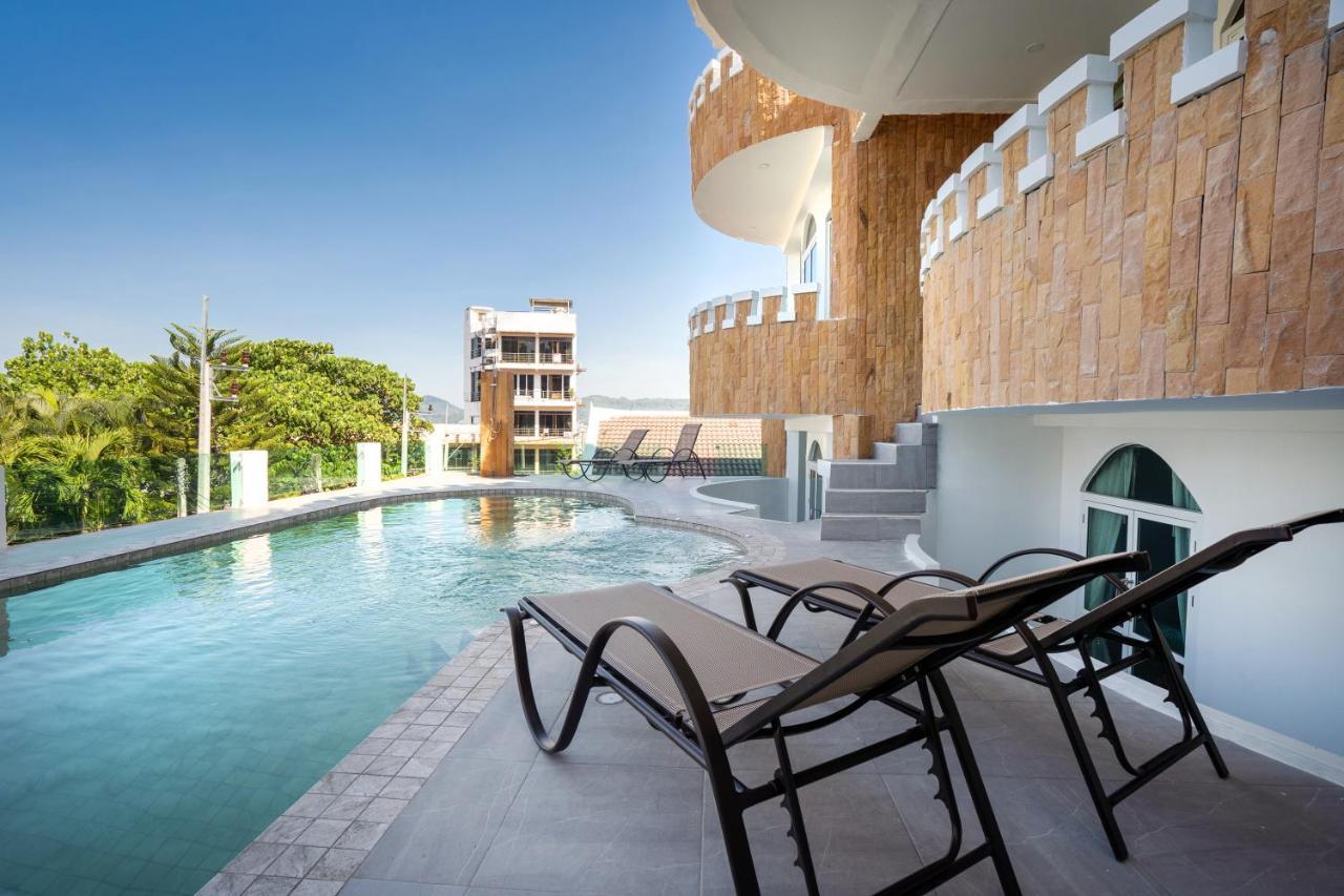 Castle Amazing Private Pool In Great Location Of 5* Patong