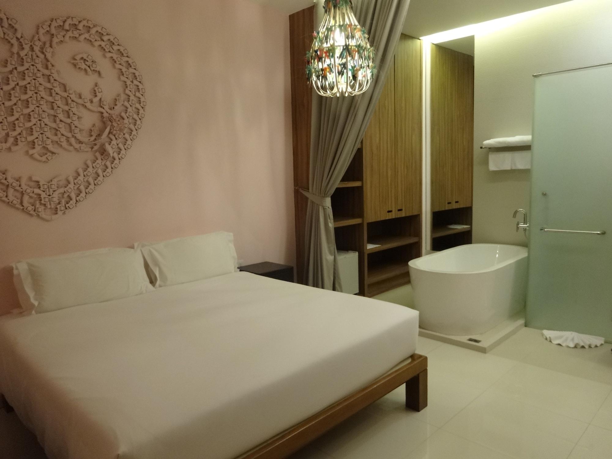 Pimnara Boutique 4* Patong