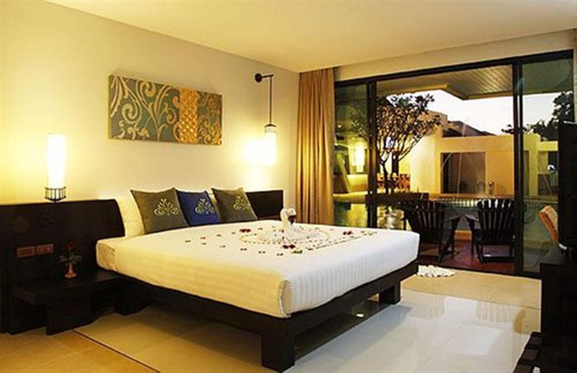Resort Palmyra Phuket - Sha Extra Plus