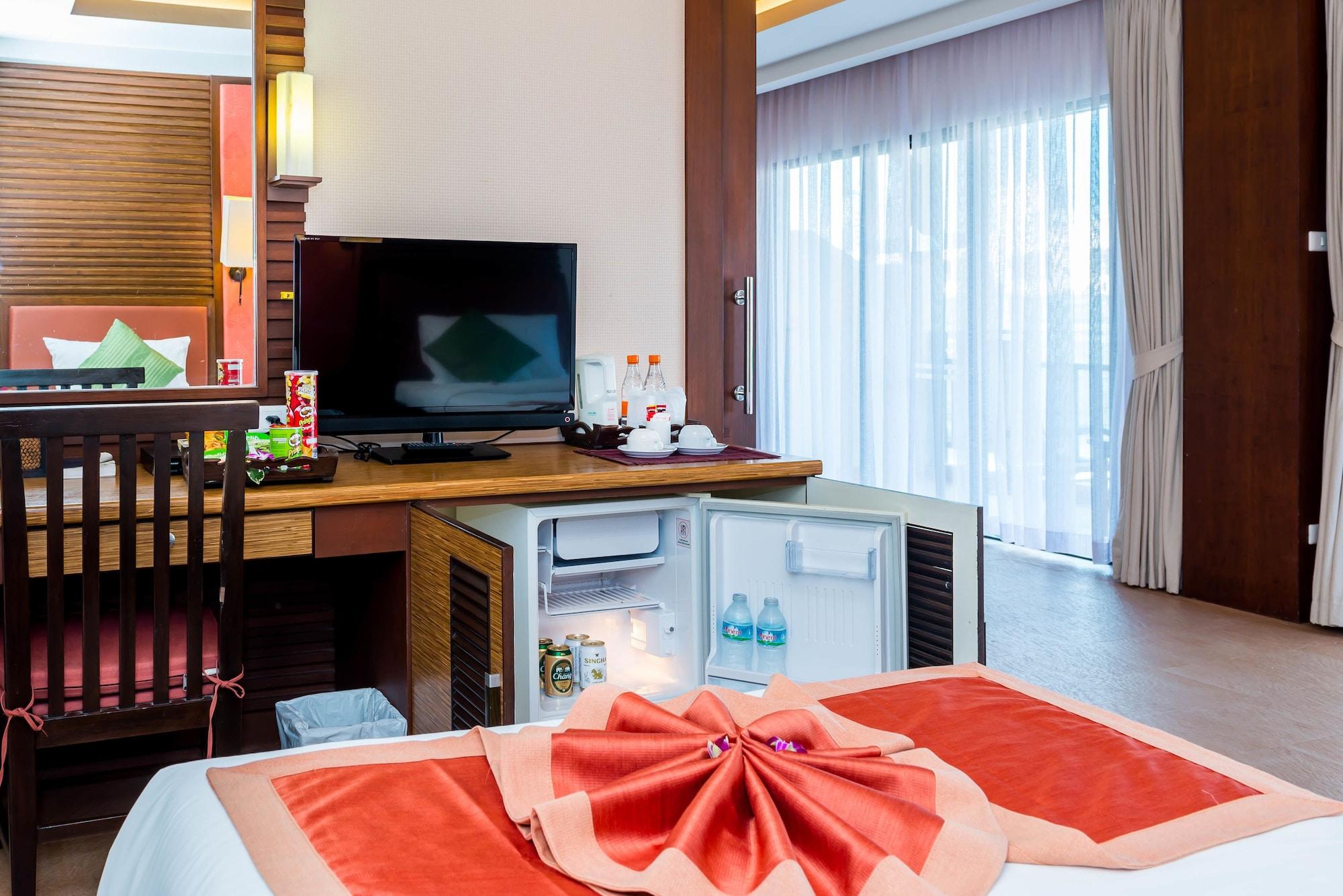 Nipa Resort, Beach - Sha Extra Plus 4* Patong
