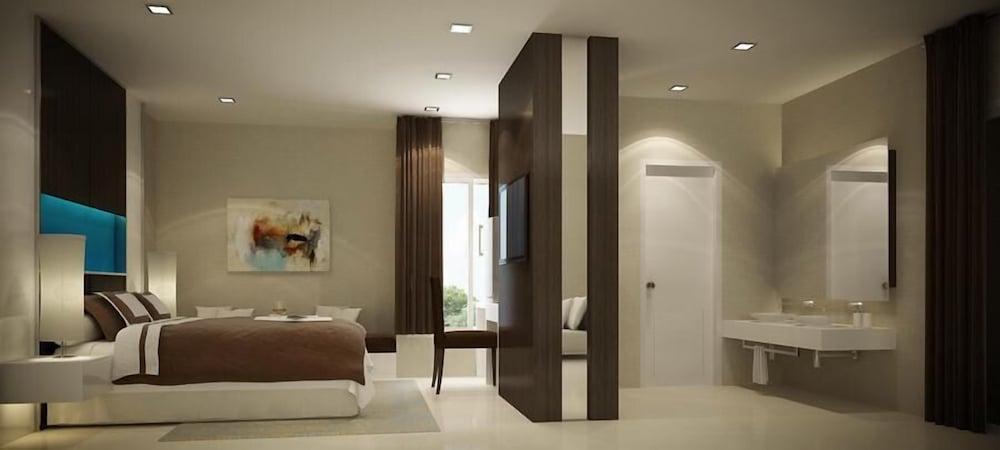 Hotel Tuana Blue Sky 3*