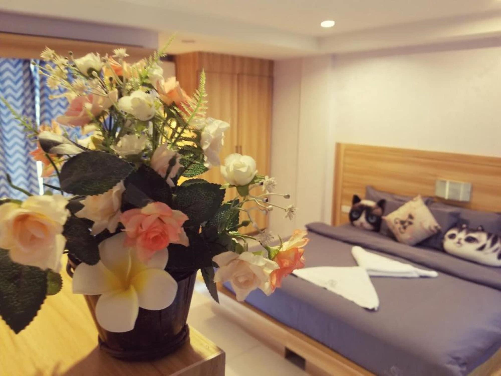 Cat Story Hotel