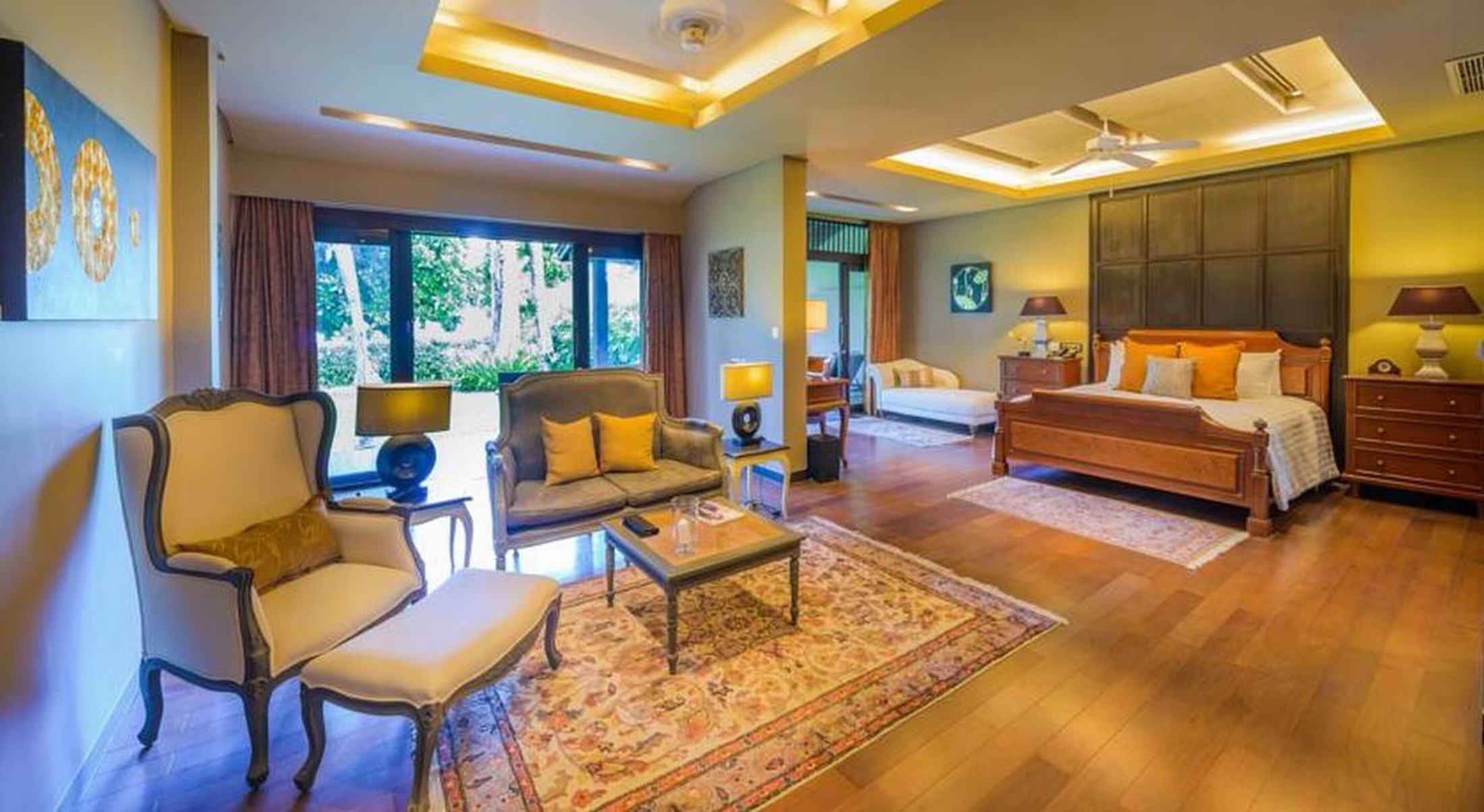 Impiana Beachfront Patong, Phuket 4*