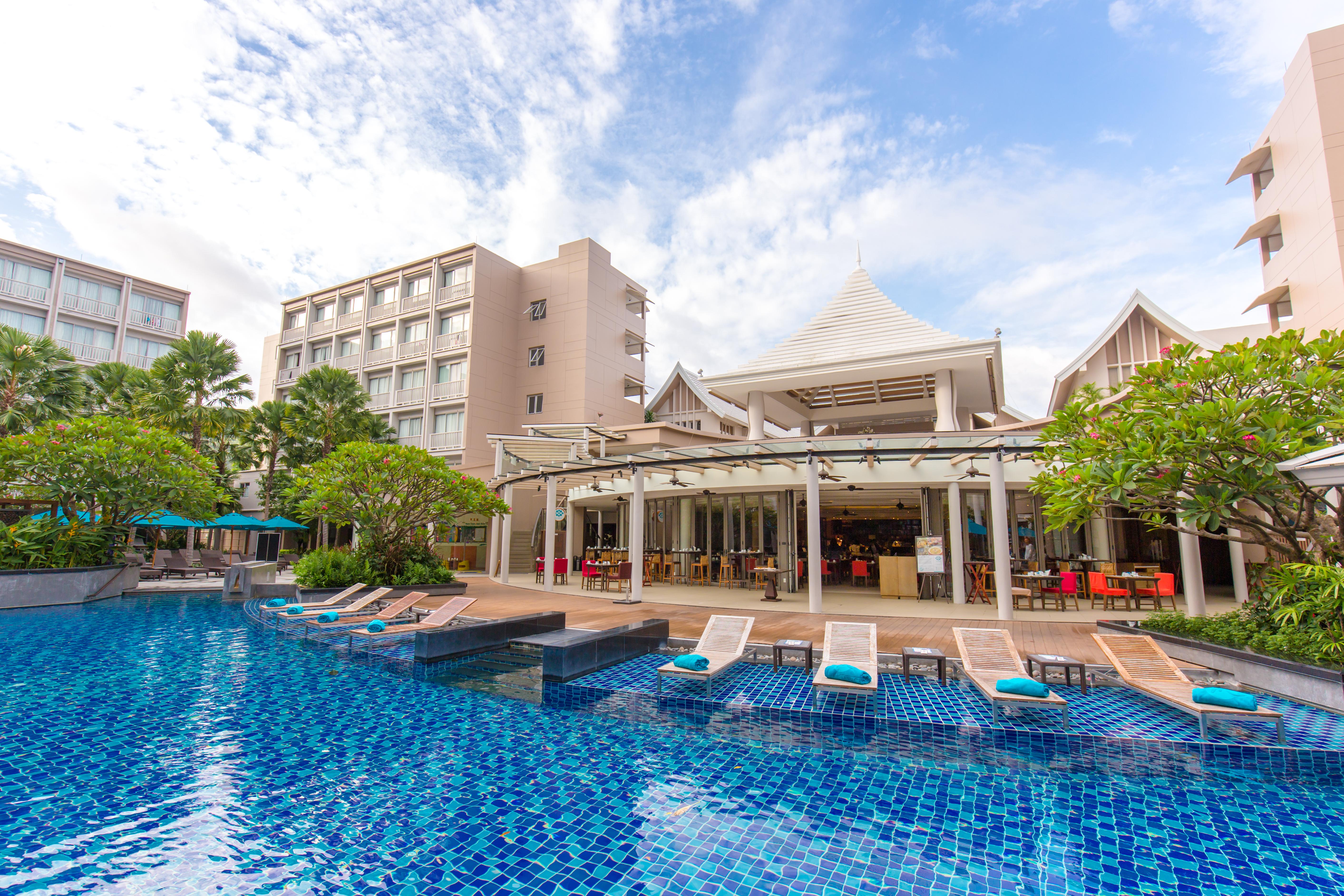 Grand Mercure Phuket 5*