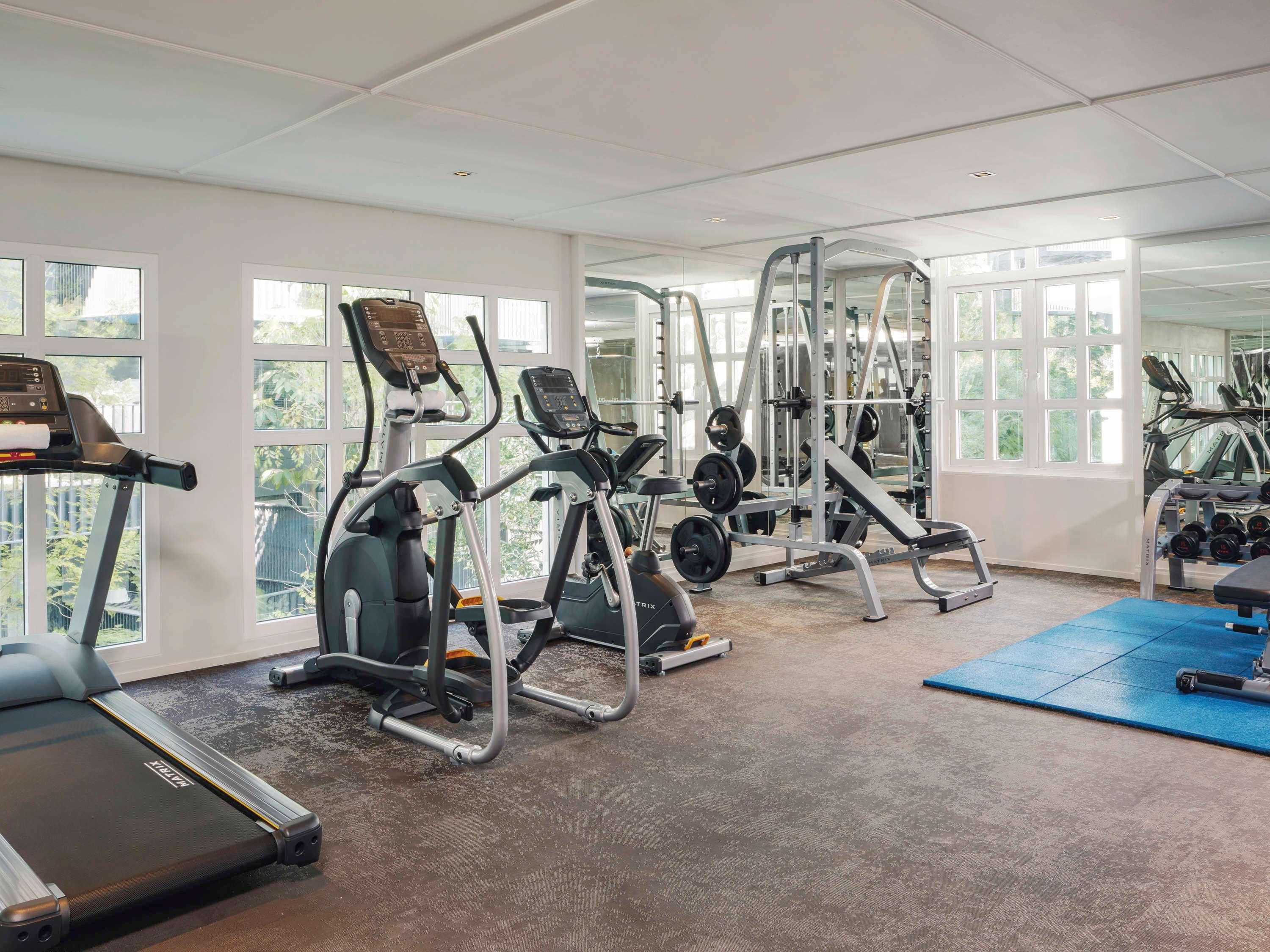 Moevenpick Myth Phuket 5*