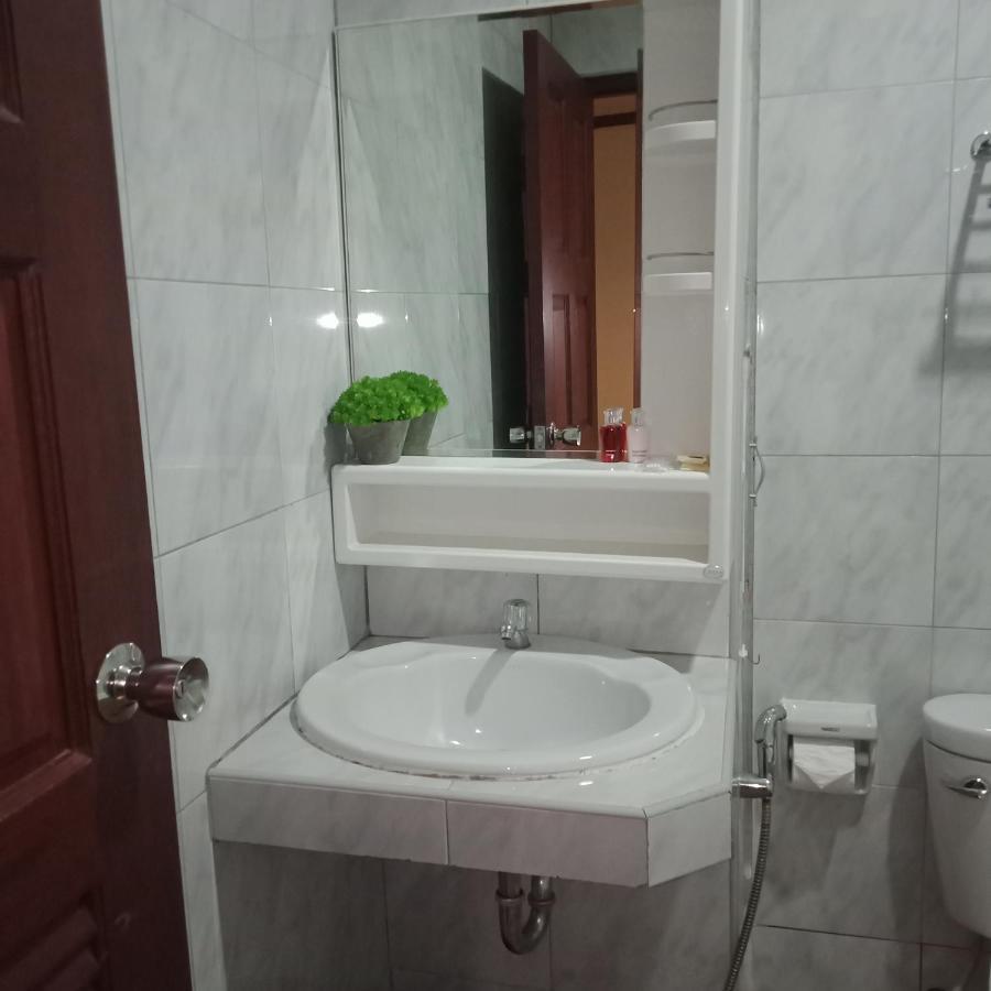 New Forest Aparthotel 3*
