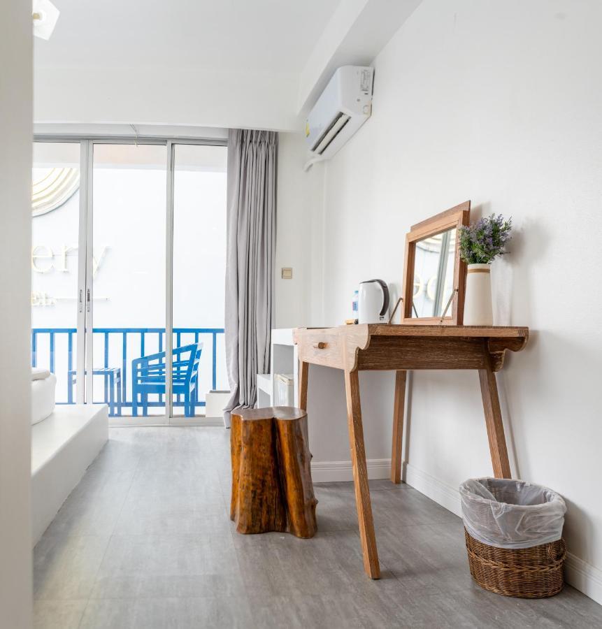 Hotel Meow Cat Cafe & Patong
