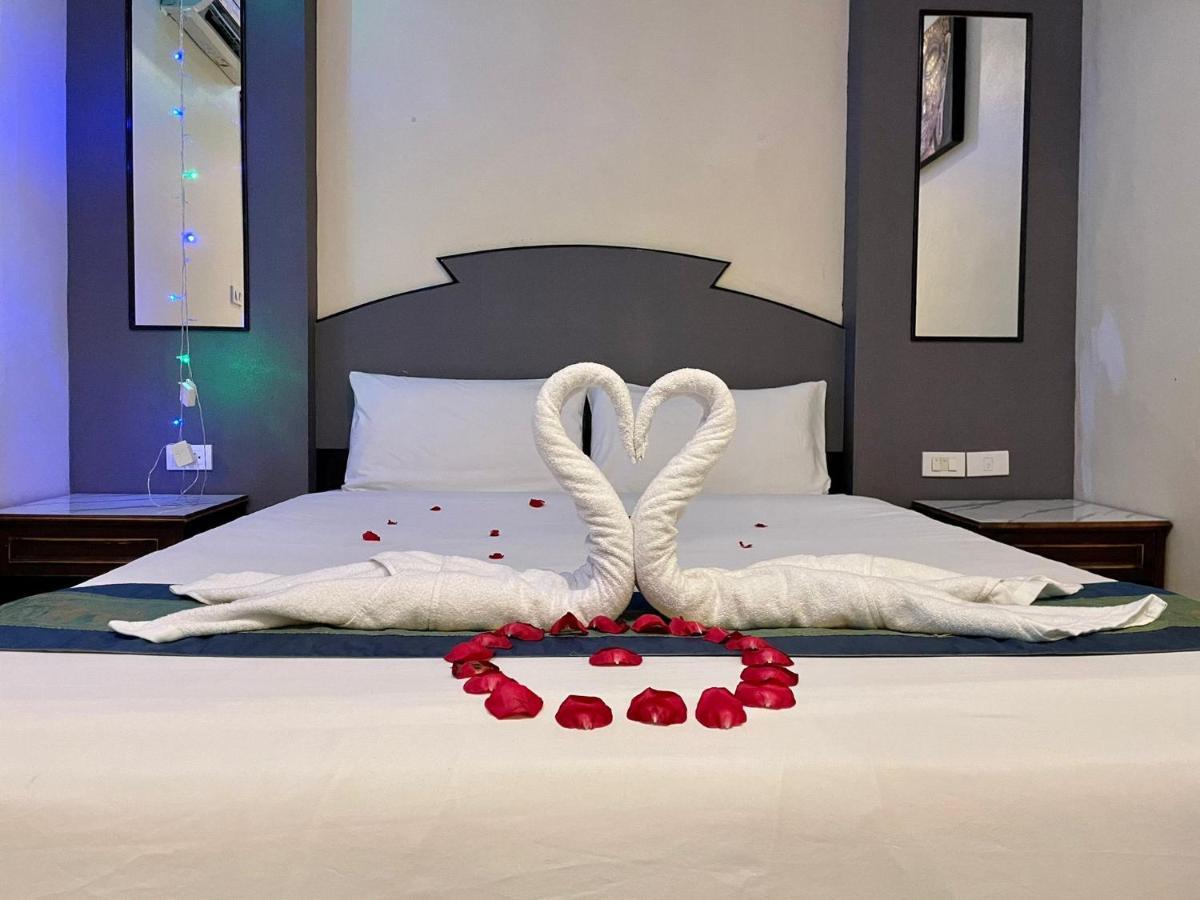 Hill View Hotel 3*
