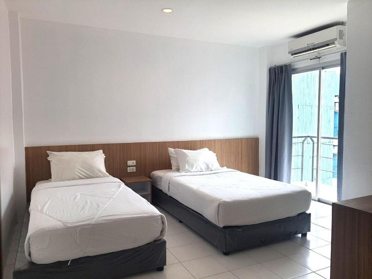 Bay Hotel 2*
