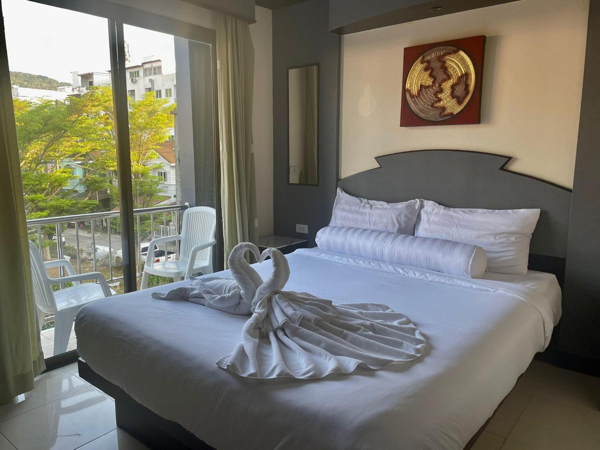 Hill View Hotel 3*