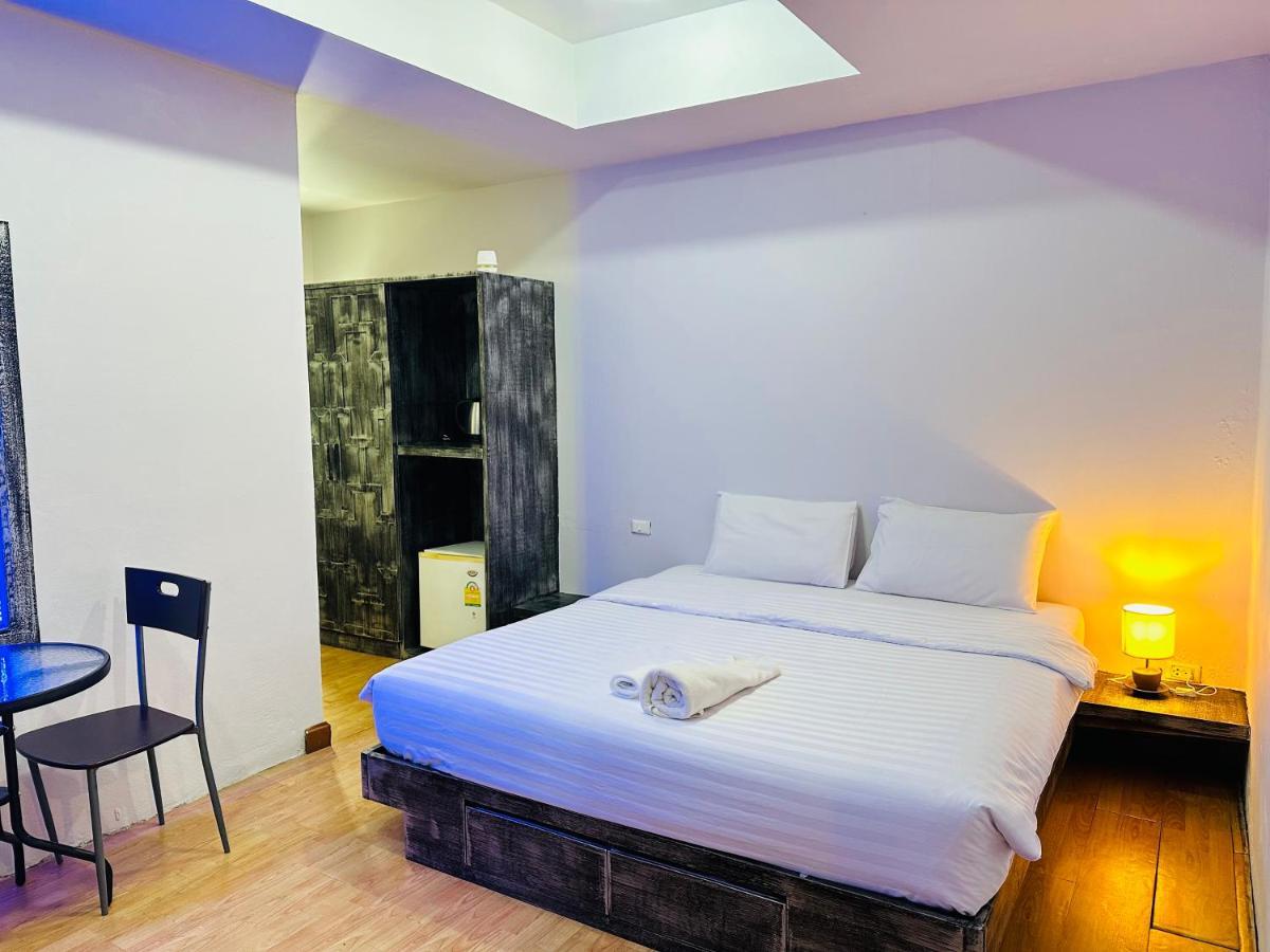 Hotel Beachwalk Patong