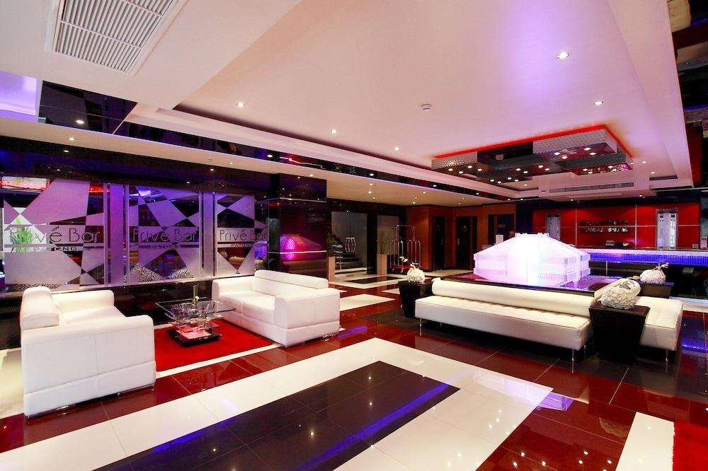 Absolute Bangla Hotel 4*