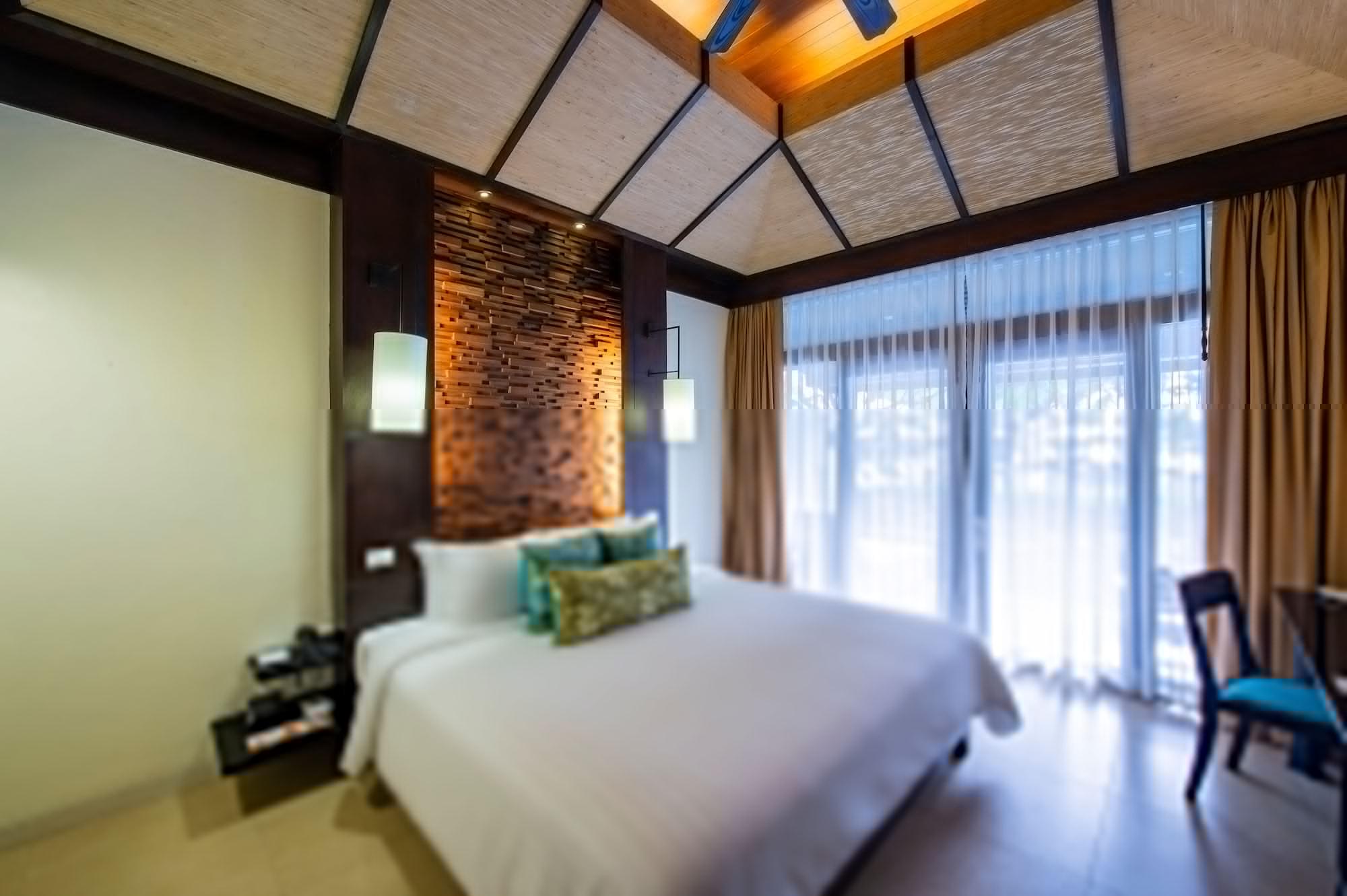 Impiana Beachfront Patong, Phuket Resort Patong